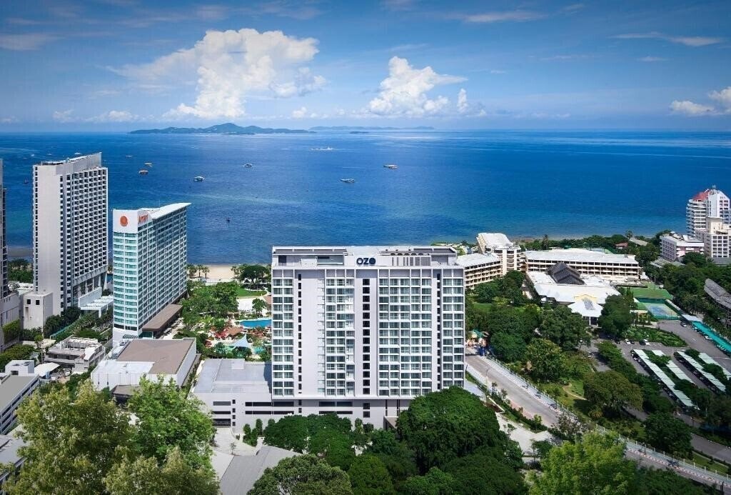 Готель Ozo Pattaya 4*