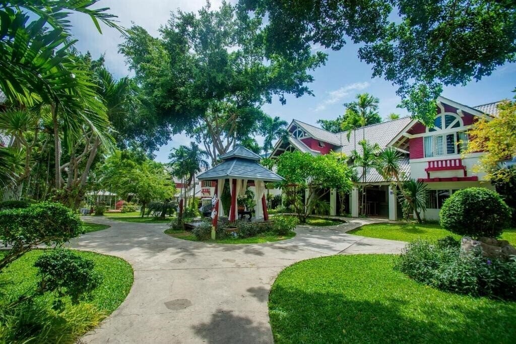 Готель Natural Park Resort 3*