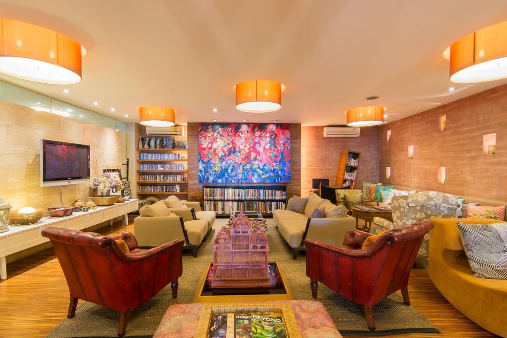 Готель Baboona Beach Front Living 3*