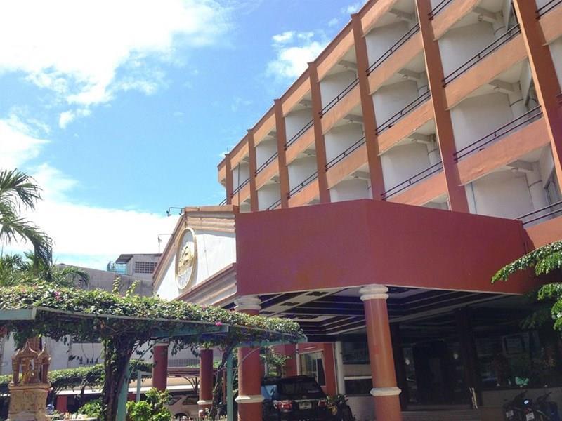 Отель Skaw Beach Hotel 2*