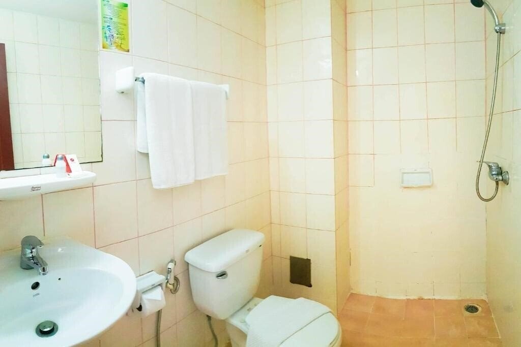 Фотографія Eastiny Bella Vista Hotel & Residence 2*
