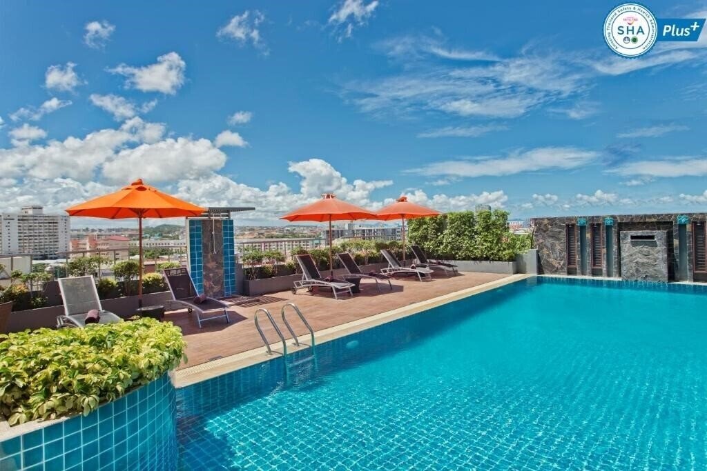 Готель Adelphi Pattaya 3*