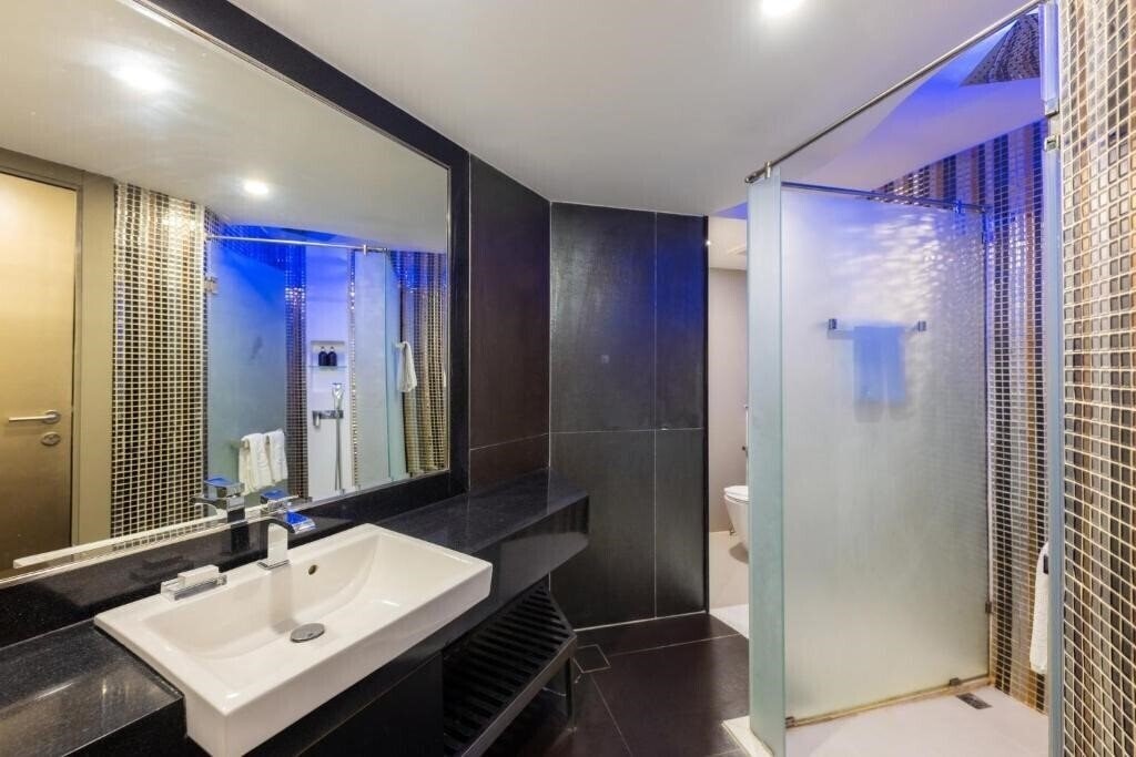 Фотографія Azure Hotel Pattaya 4*