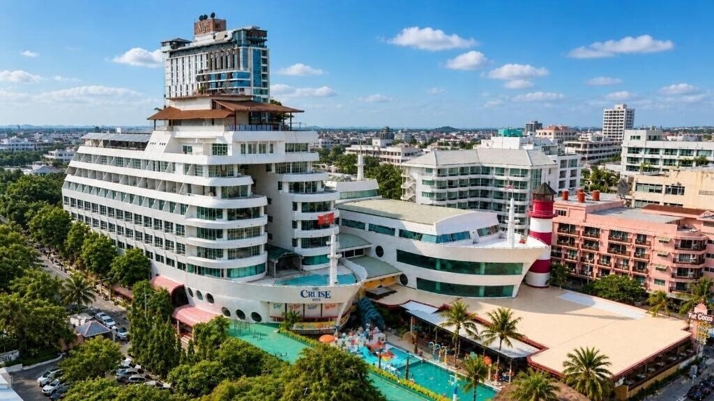 Готель Cruise Hotel 4*