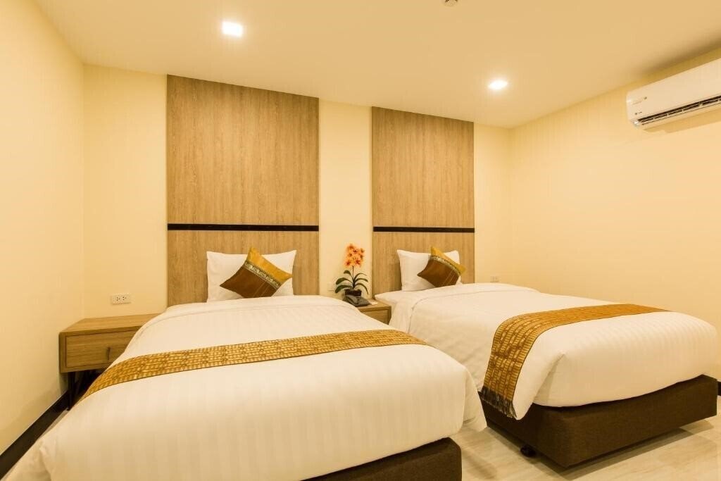 Фотография Crystal Palace Pattaya 3*