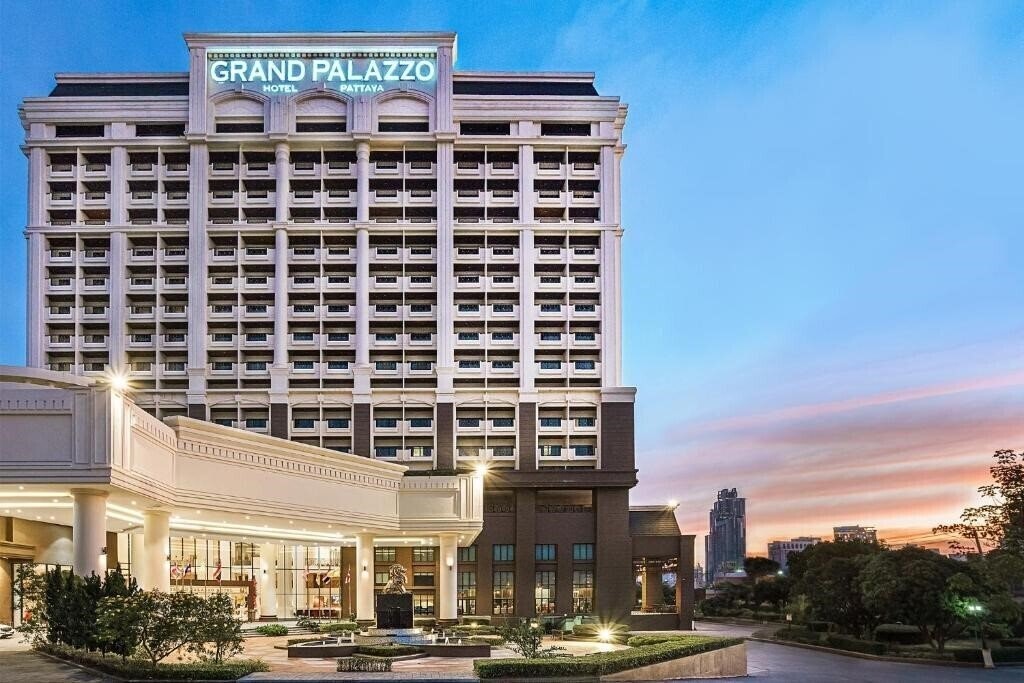 Готель Grand Palazzo Hotel 5*