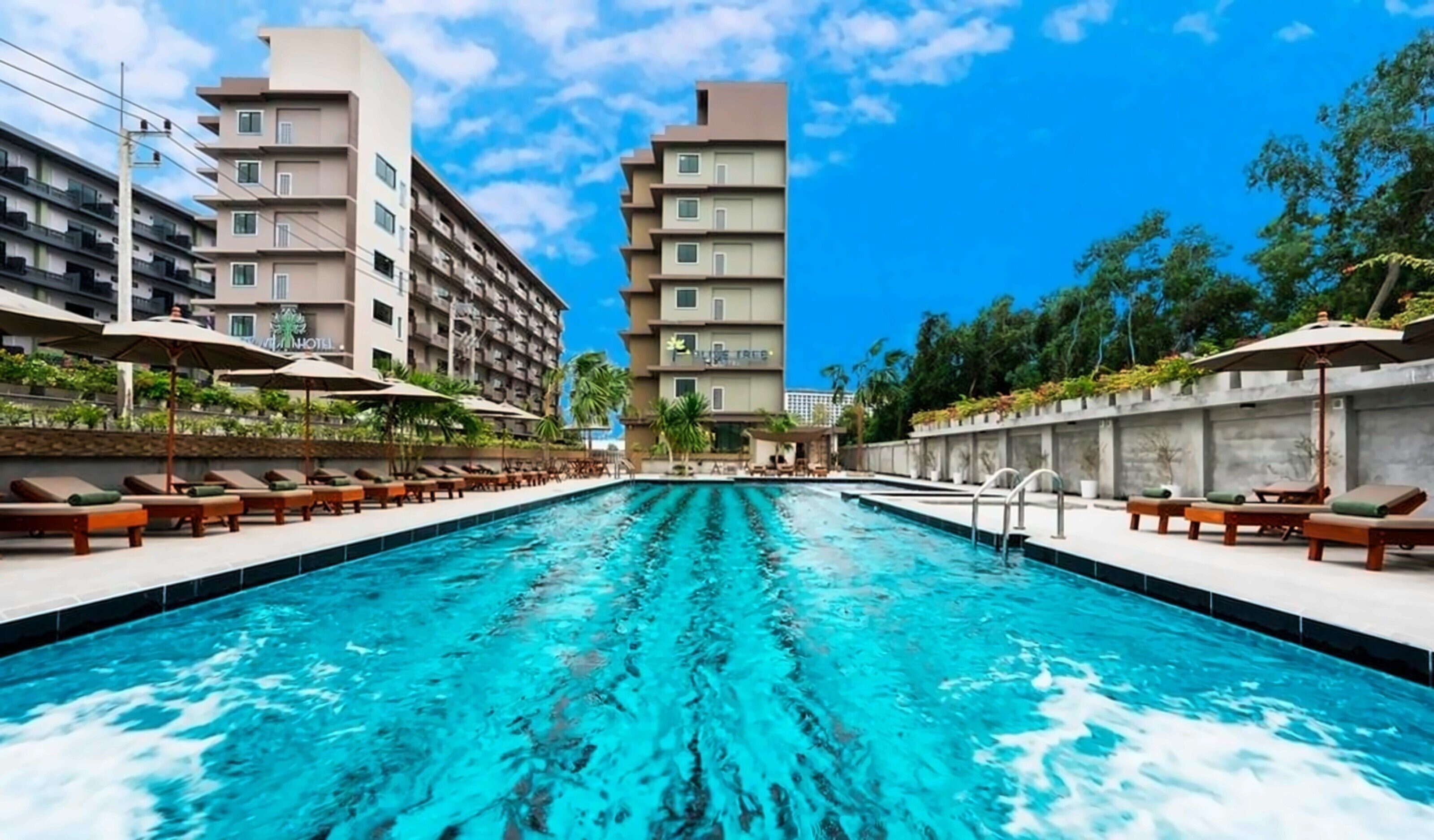 Готель Olive Tree Hotel 4*