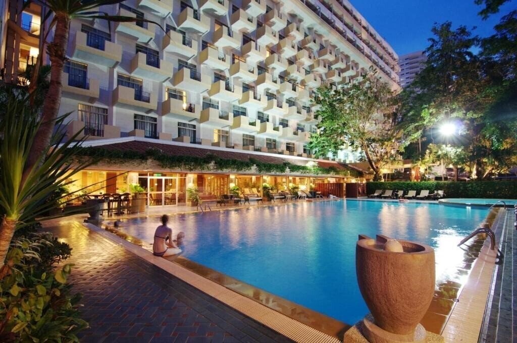 Готель Golden Beach Hotel Pattaya 3*