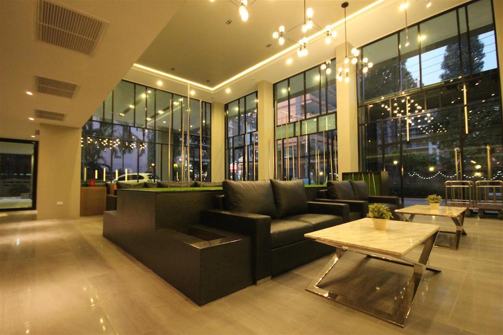 Фото Season Five Hotel 4*