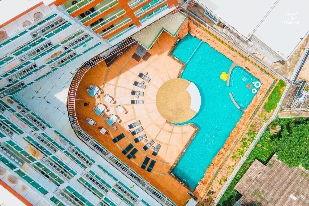 Изображение Centara Nova Hotel & SPA 4*