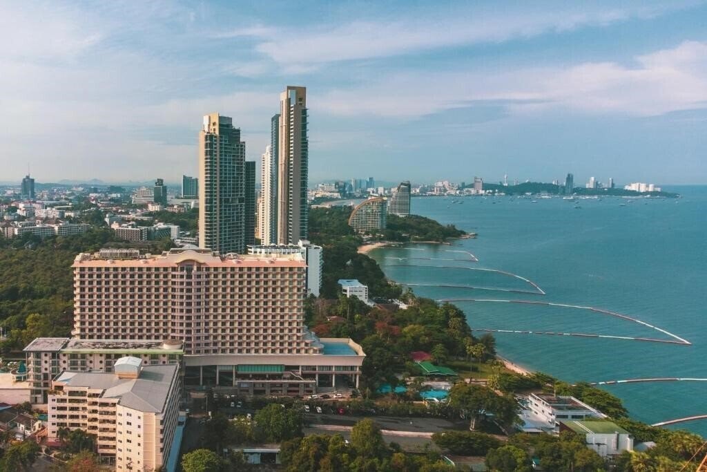 Готель Long Beach Garden Hotel & Pavilions 4*