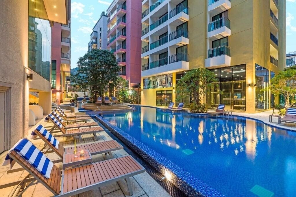 Отель Citrus Grande Hotel Pattaya 4*