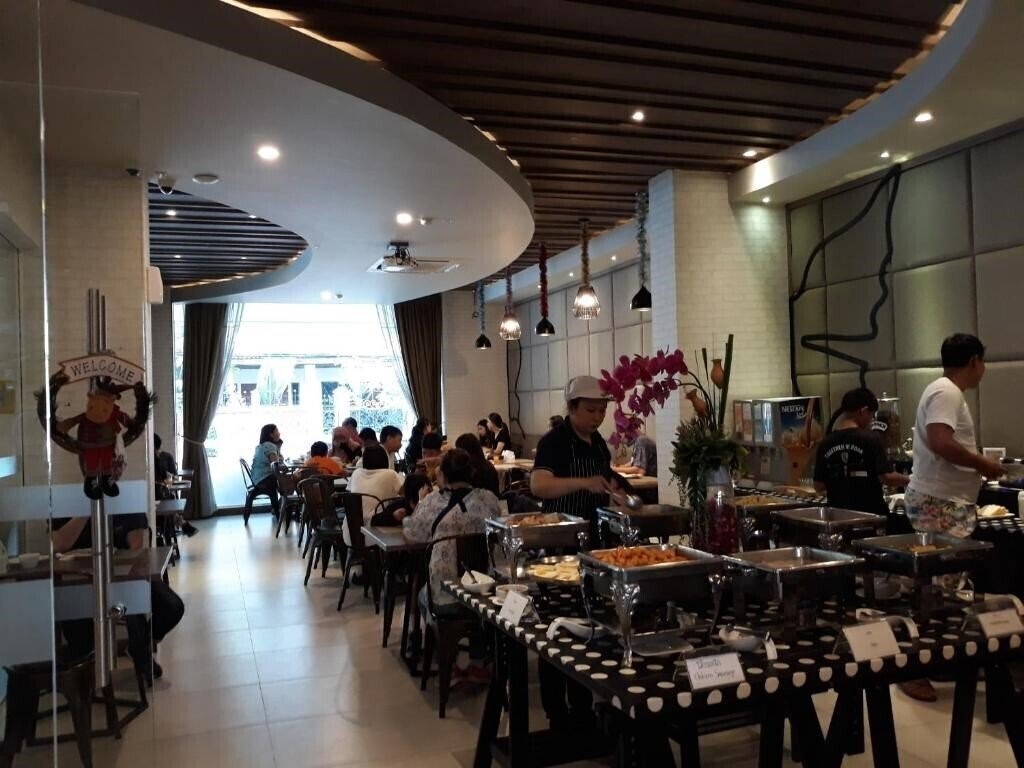 Изображение Levana Pattaya Hotel 3*