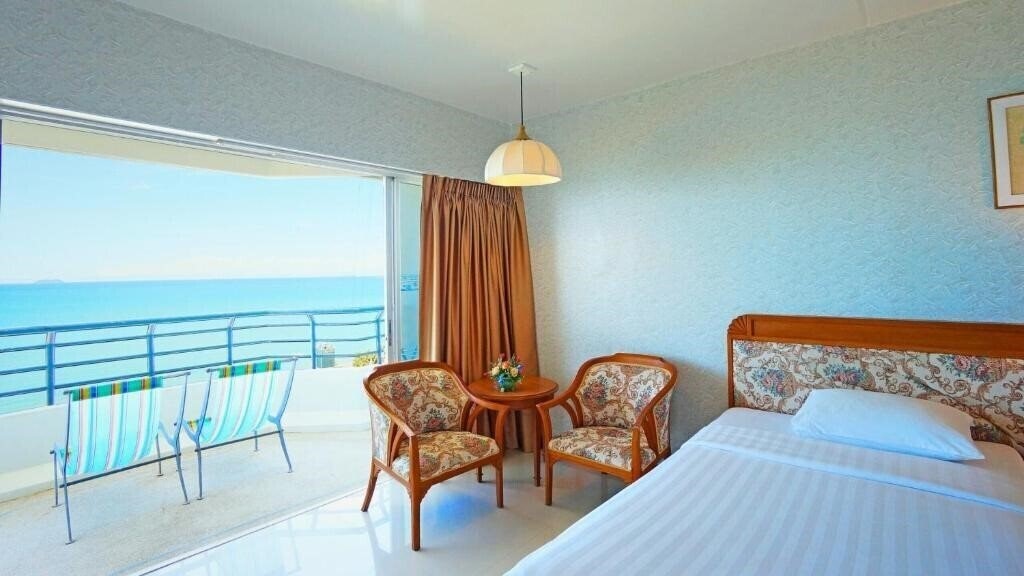 Фотографія Pattaya Park Beach Resort 3*