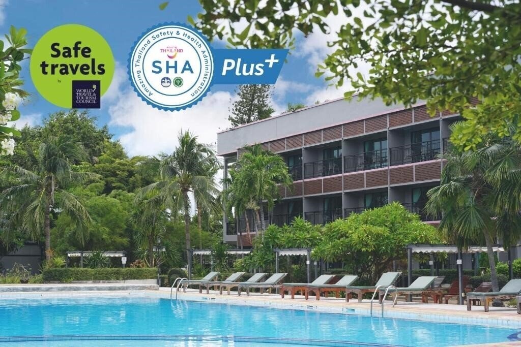 Готель Basaya Beach Hotel & Resort 3*