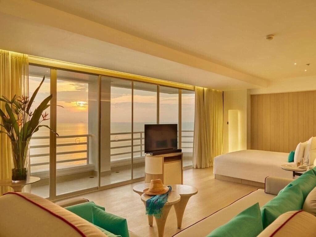 Фотографія Pullman Pattaya Hotel G 5*