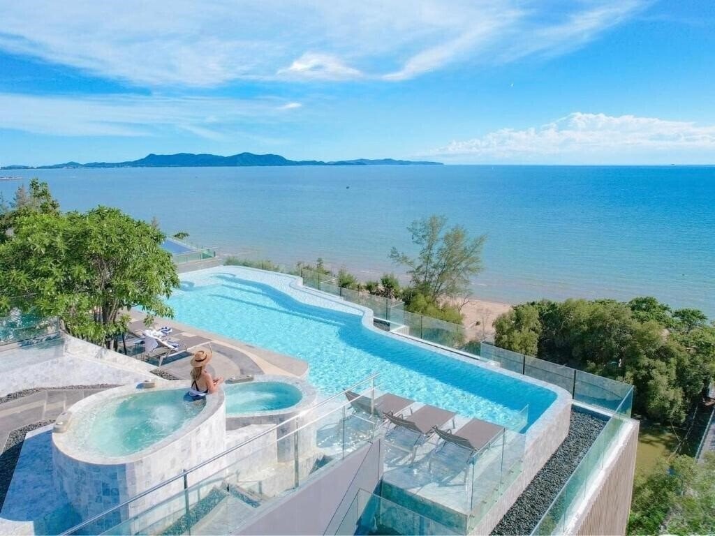 Готель Bayphere Hotel Pattaya 5*