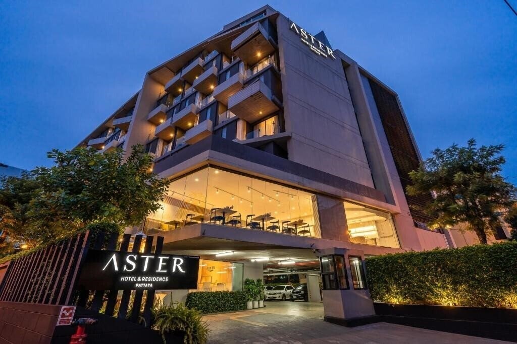 Готель Aster Hotel & Residence 3*