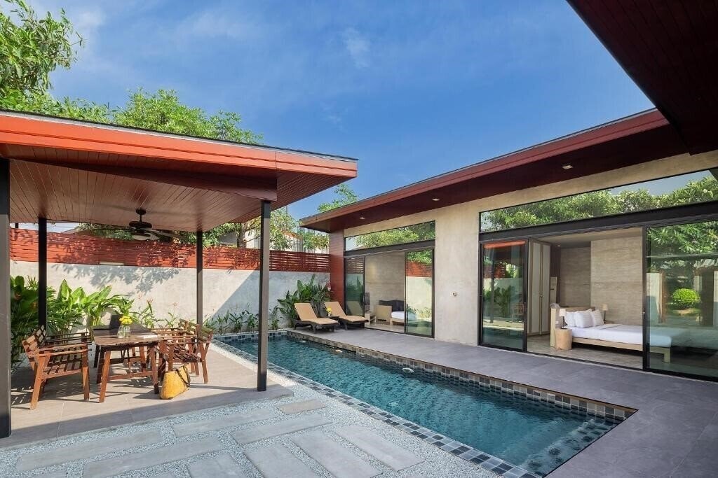 Фото Sunday Sea Two Pool Villa Pattaya 4*