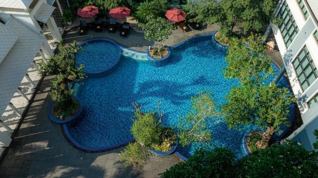Отель Bay Beach Resort Jomtien 4*