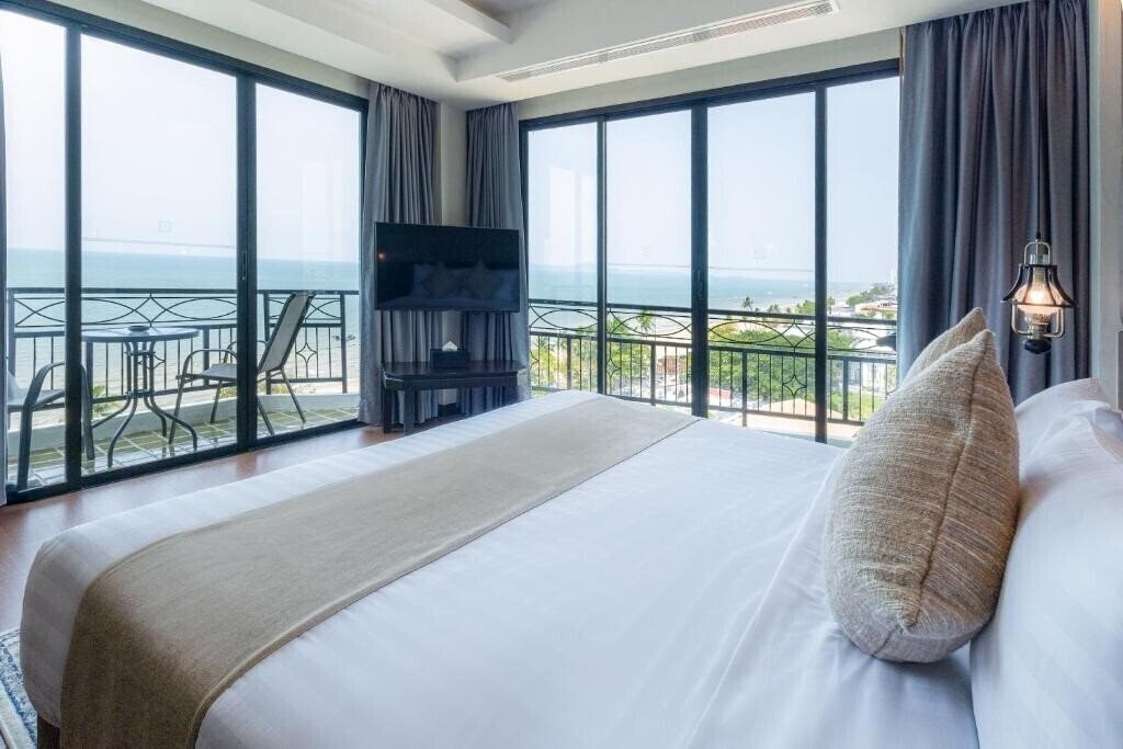 Изображение Bay Beach Resort Jomtien 4*
