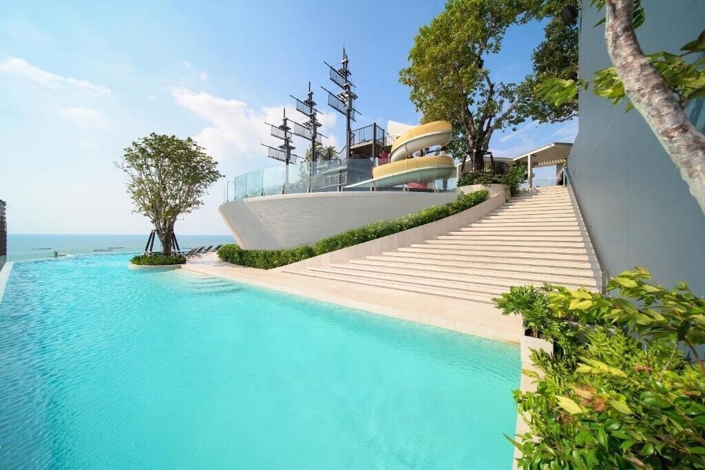 Готель Somerset Pattaya 5*