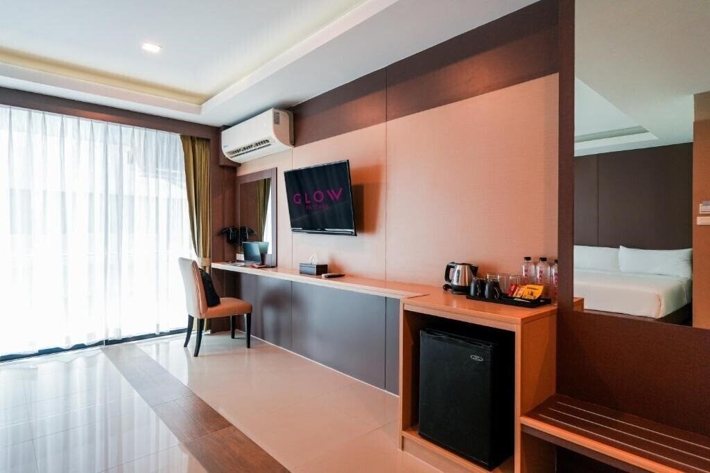 Фотография Glow Pattaya 4*