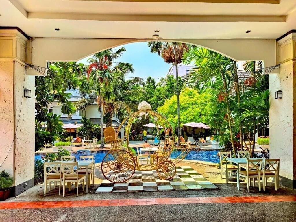 Зображення Pooh Beach Resort & SPA 4*