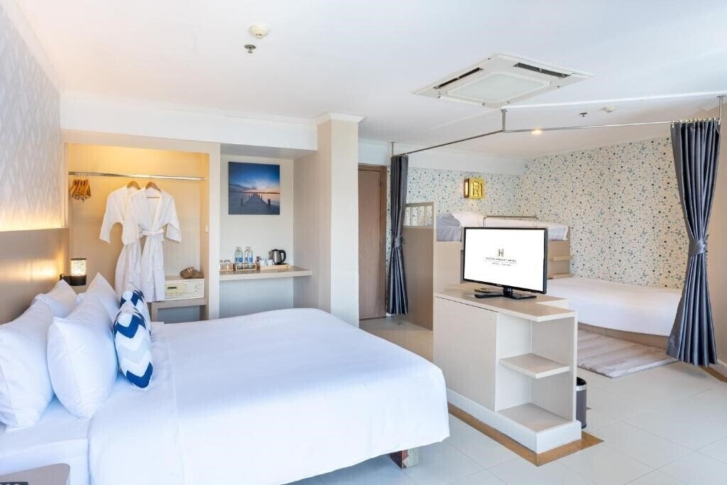Фотографія Heeton Concept Hotel Pattaya 4*