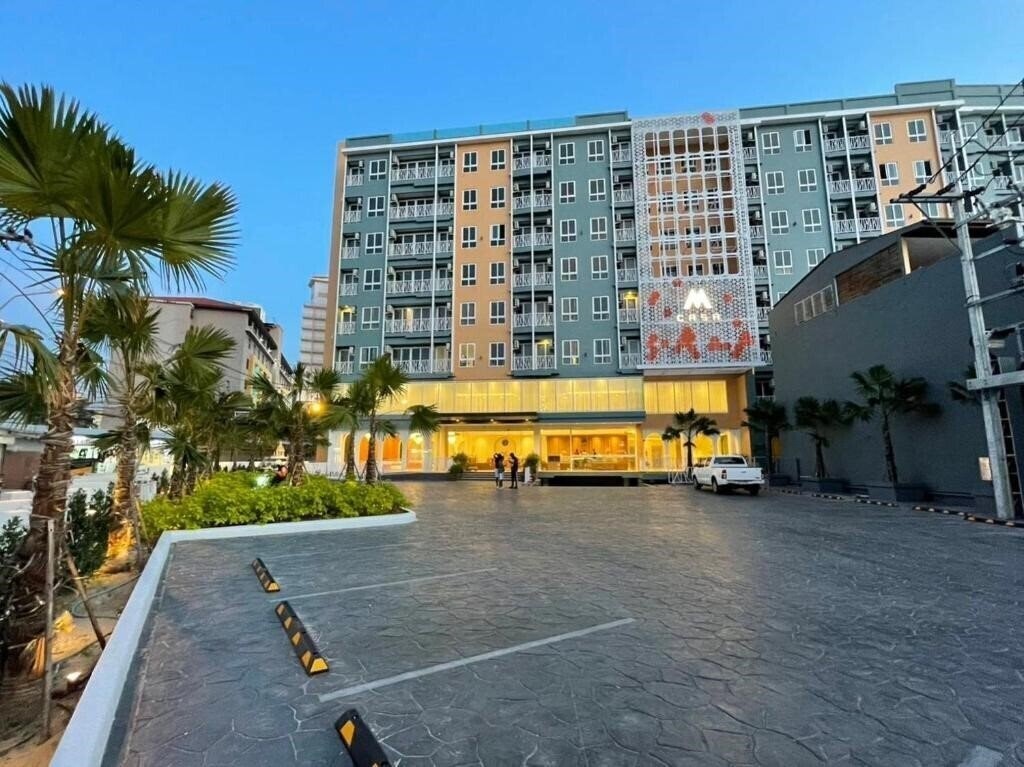 Зображення M Casa Hotel Pattaya 4*