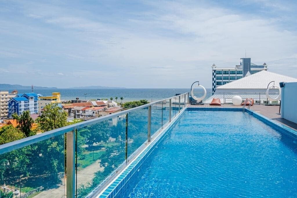 Фото HT9 Hotel 4*