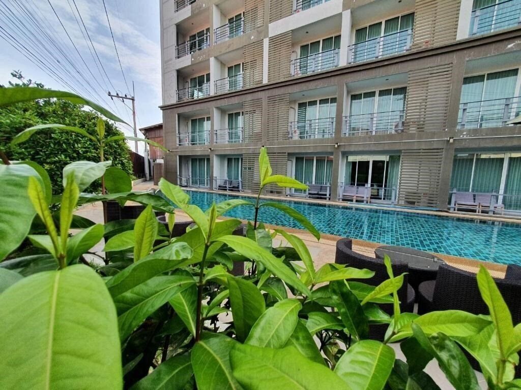 Фото Retreat Resort Pattaya 4*