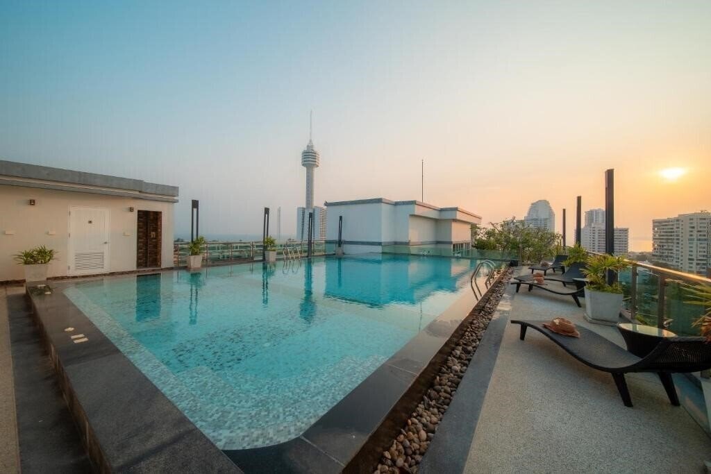 Фотографія Royal Prince Resort Pattaya 4*