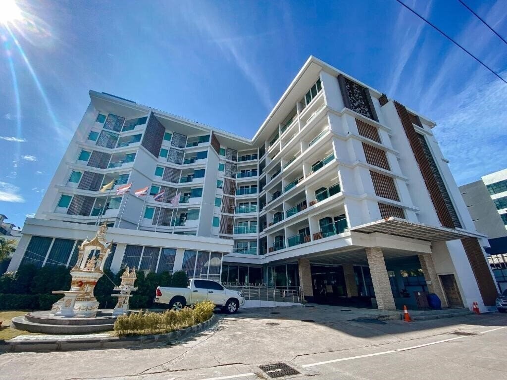 Отель Vareena Palace Hotel 4*