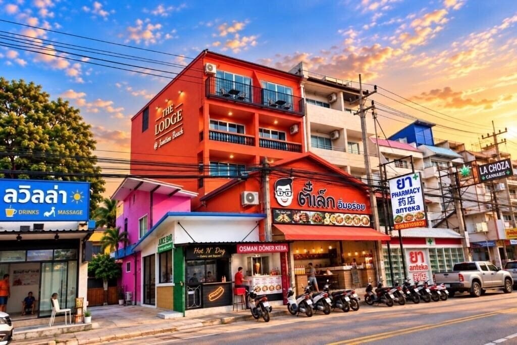 Отель The Lodge Jomtien 9 2*