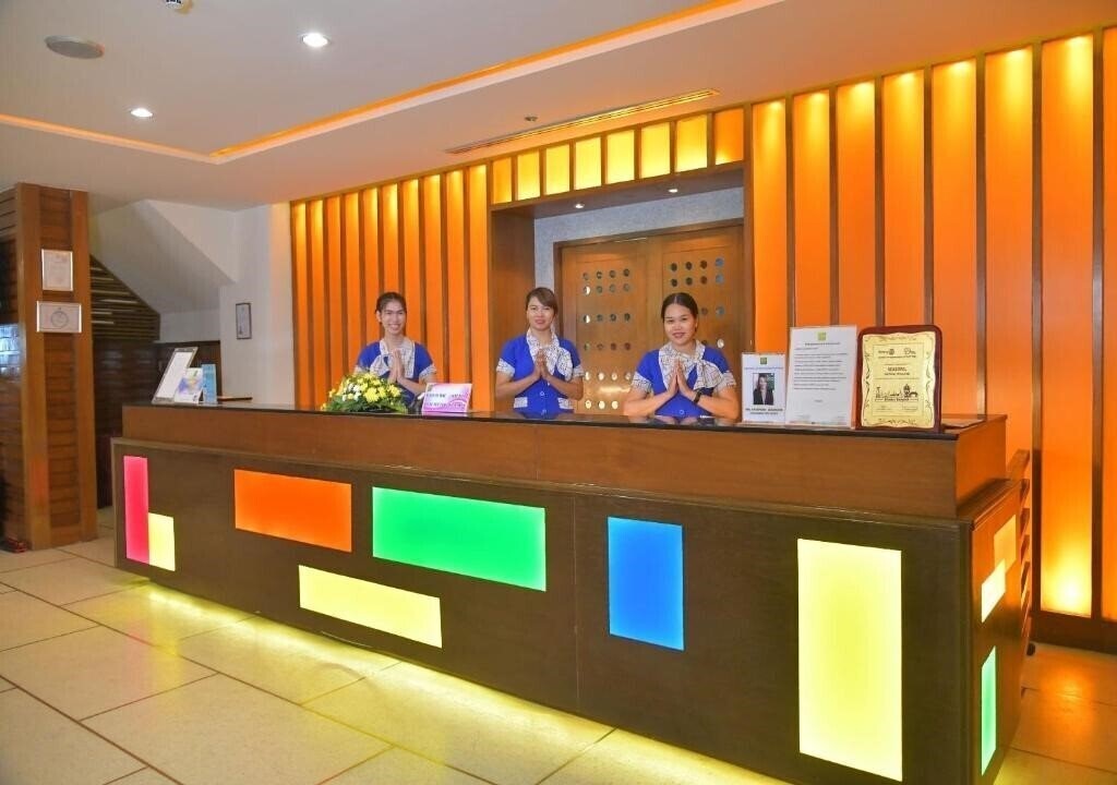 Фото The Seasons Pattaya 3*
