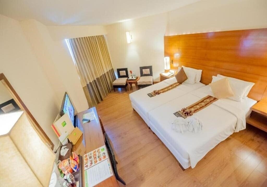 Картинка The Seasons Pattaya 3*