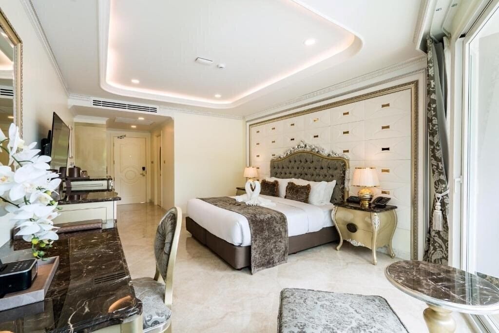 Фото LK Emerald Beach 4*