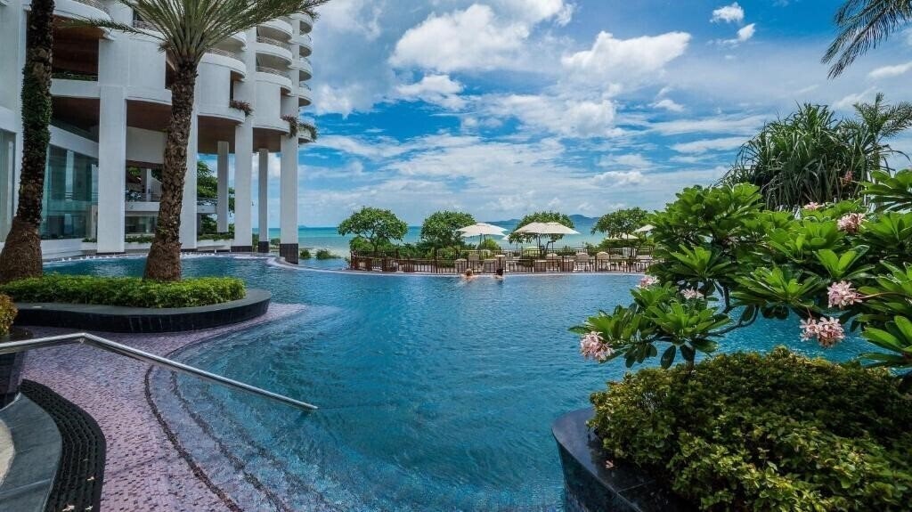 Готель Royal Cliff Grand Hotel 5*