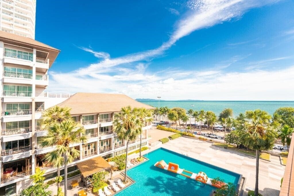 Отель Welcome World Beach Resort & SPA 4*