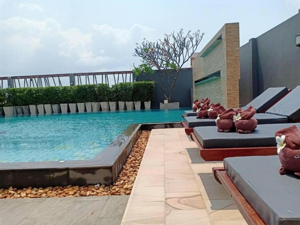 Фото Arawana Regency South Pattaya 3*