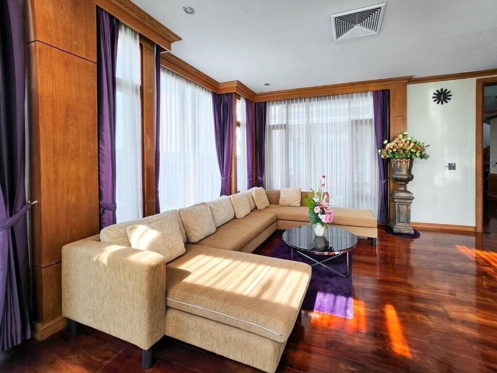 Картинка Sunday Sand Beach Pattaya 5*