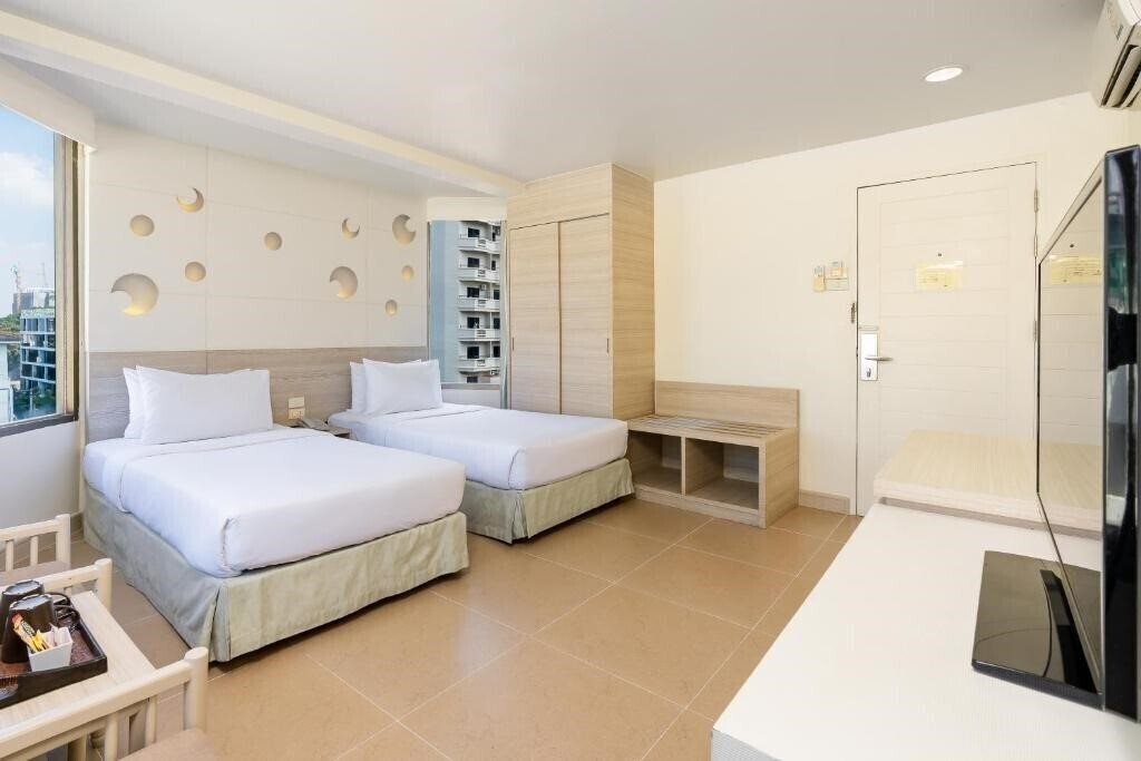 Готель Sunshine Hotel 3*