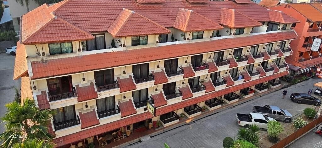 Готель Nirvana Boutique Suites Hotel 3*
