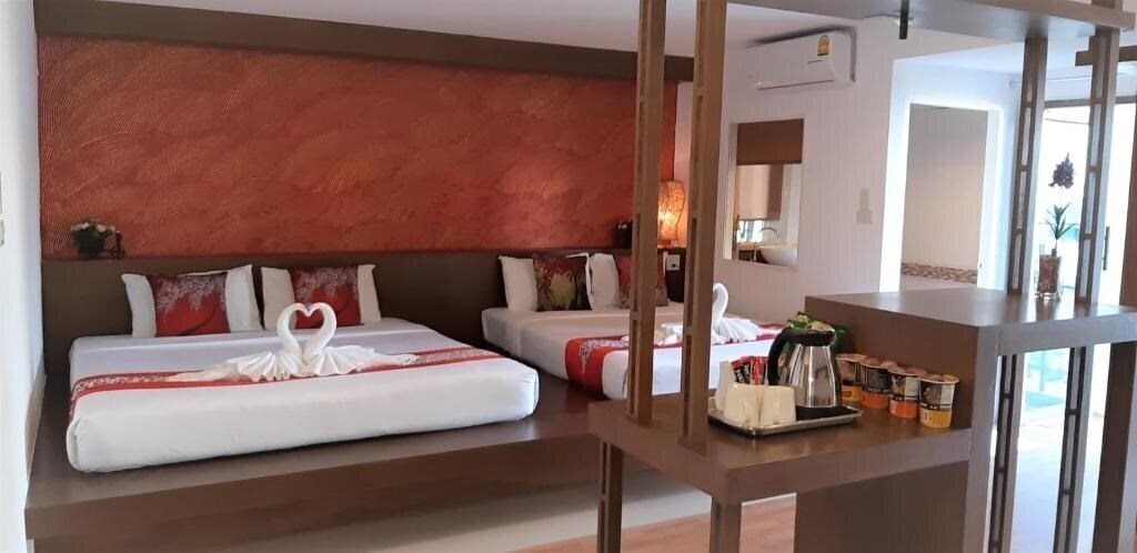 Отель Lamoon Hotel At Phuket 3*