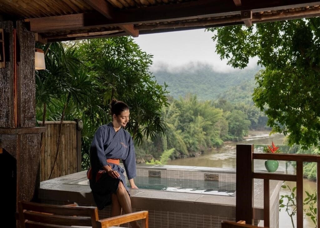Отель Home Phutoey River Kwai Resort 3*