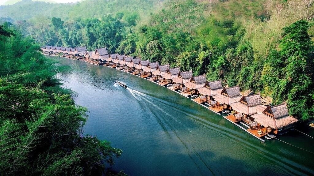 Готель The Float House River Kwai 4*