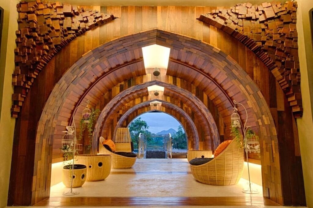 Фото Natee The Riverfront Hotel Kanchanaburi 4*