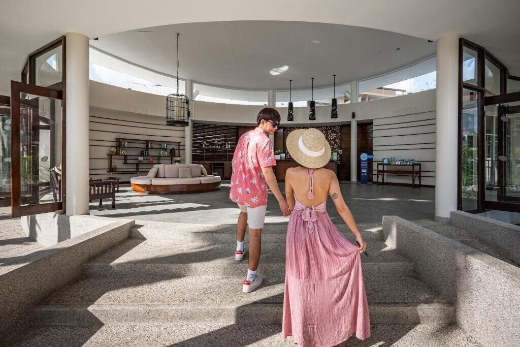 Фотографія The Leaf Oceanside By Katathani 4*