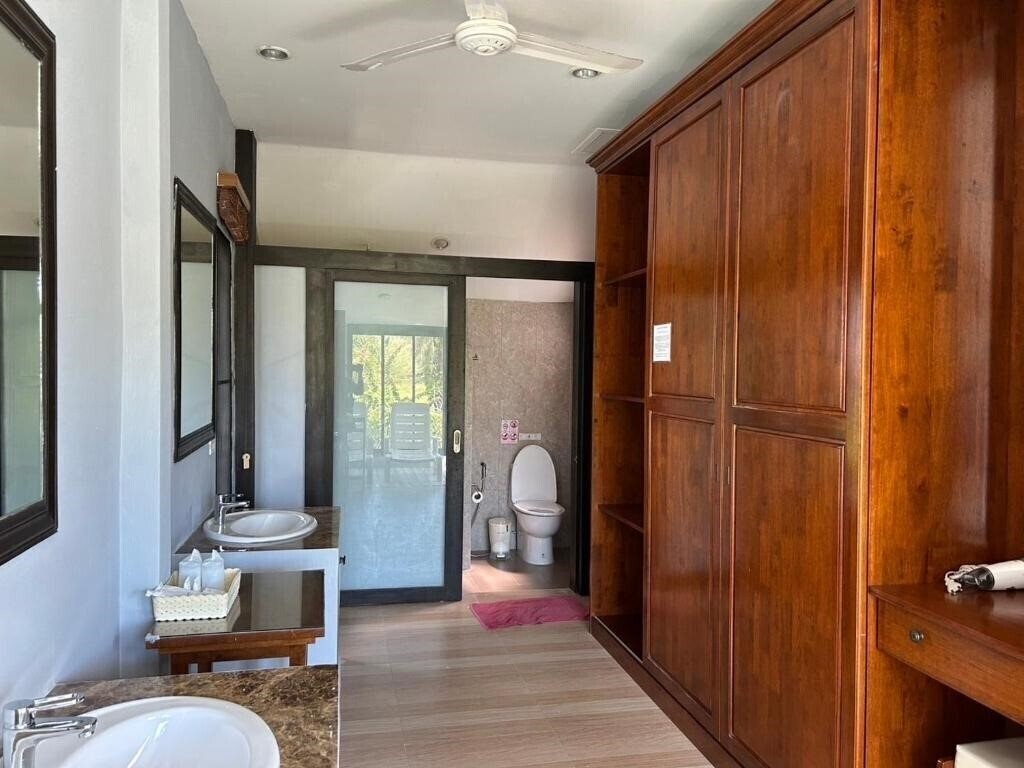 Фотографія The Hip Resort 3*